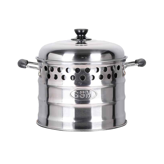 Front profile view of the closed SSM stainless steel Super Pot with lid, featuring side handles and outstanding heat conduction that boils water up to 50% faster.